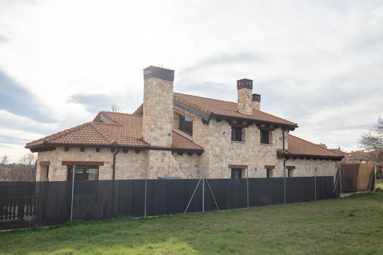 Casa Rural La Nava De Tizneros ภายนอก รูปภาพ