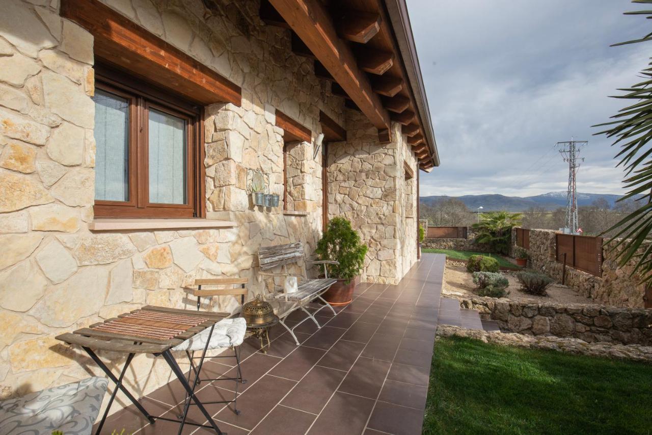 Casa Rural La Nava De Tizneros ภายนอก รูปภาพ