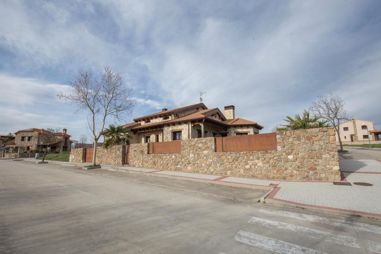 Casa Rural La Nava De Tizneros ภายนอก รูปภาพ